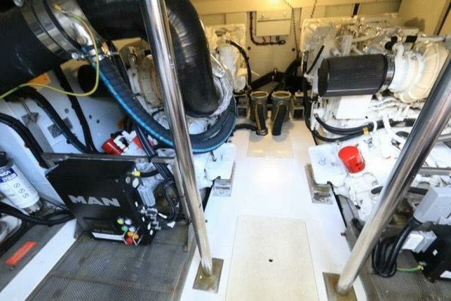 2017 Azimut 60 FLYBRIDGE