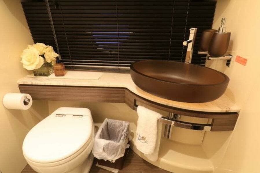 2017 Azimut 60 FLYBRIDGE