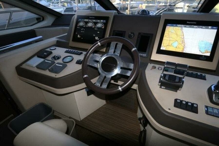 2017 Azimut 60 FLYBRIDGE