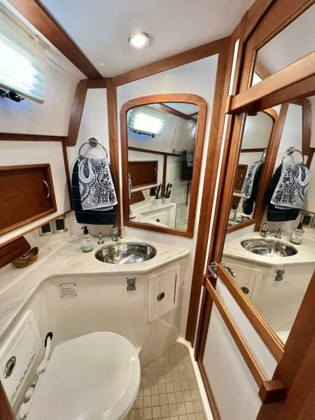 2017 Sabre 48 Salon Express