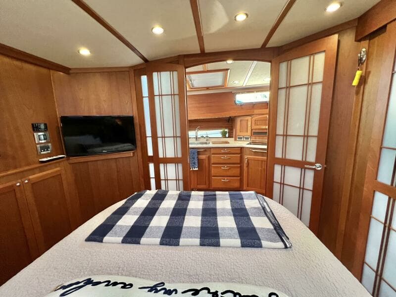 2017 Sabre 48 Salon Express