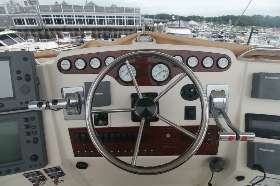 2000 Silverton 392 Aft Cabin