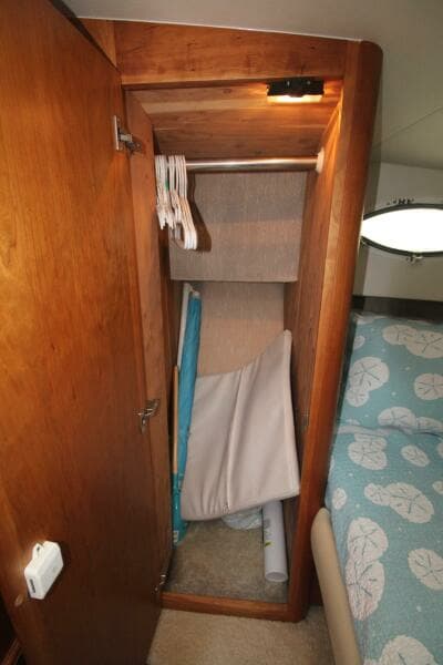 2000 Silverton 392 Aft Cabin