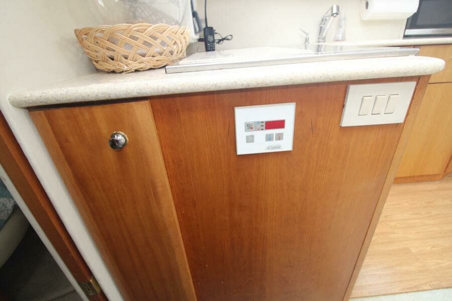 2000 Silverton 392 Aft Cabin