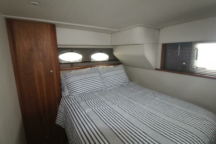 2000 Silverton 392 Aft Cabin