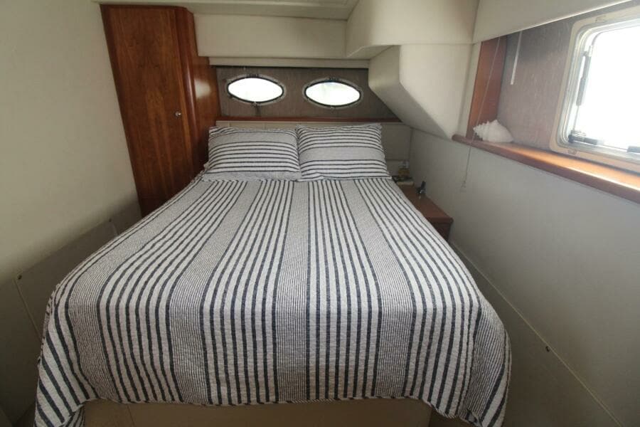 2000 Silverton 392 Aft Cabin