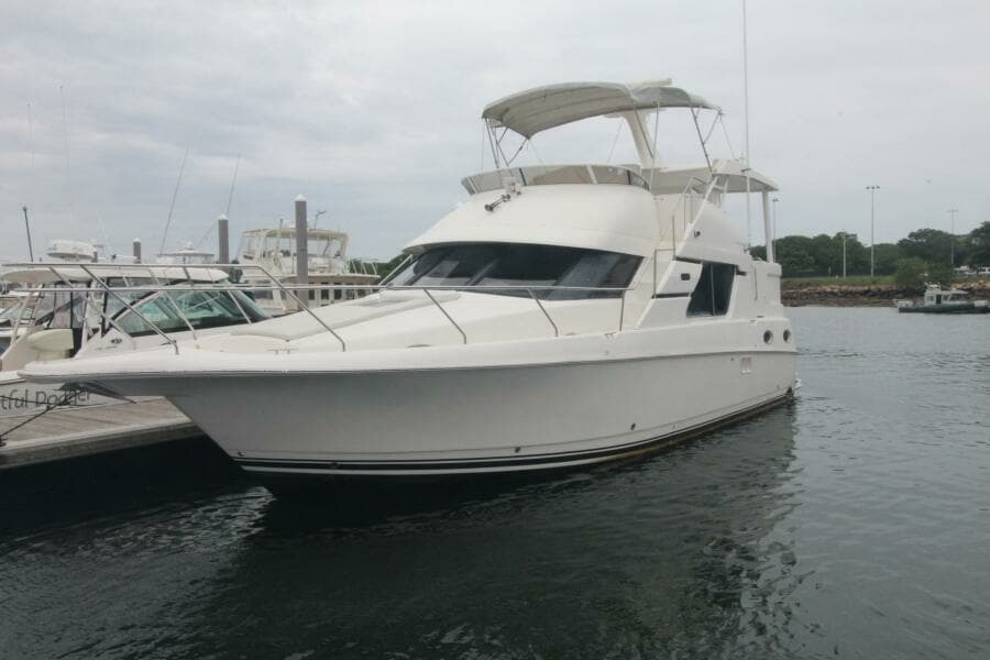 2000 Silverton 392 Aft Cabin