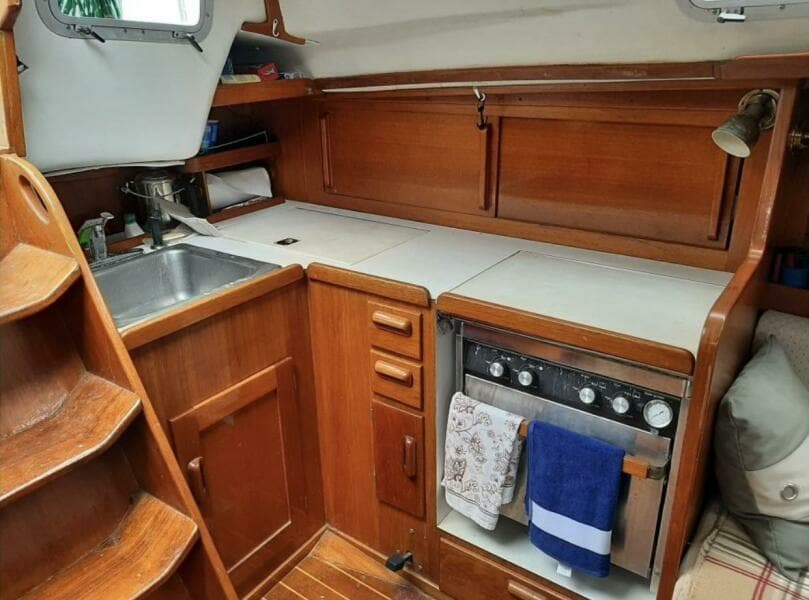 1988 J Boats 
