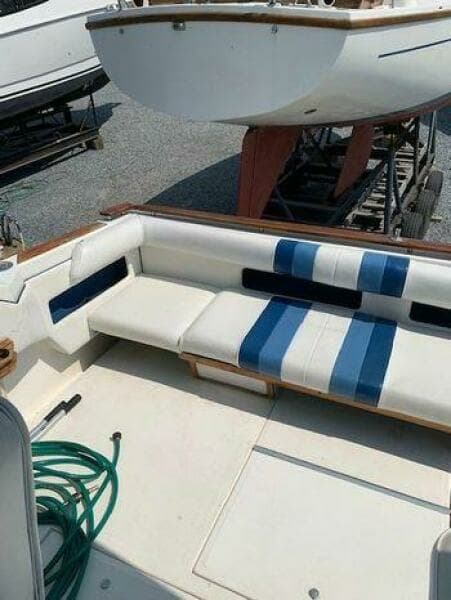 1989 Sea Ray 300 Weekender