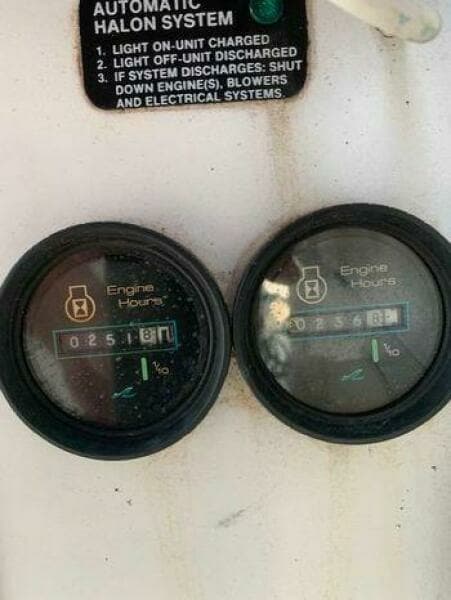 1989 Sea Ray 300 Weekender