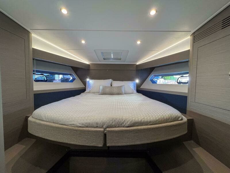 2024 BENETEAU Gran Turismo 45