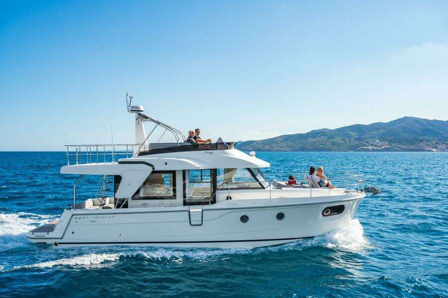 2025 BENETEAU Swift Trawler 41