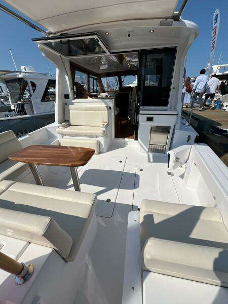 2026 True North 39 Outboard Express