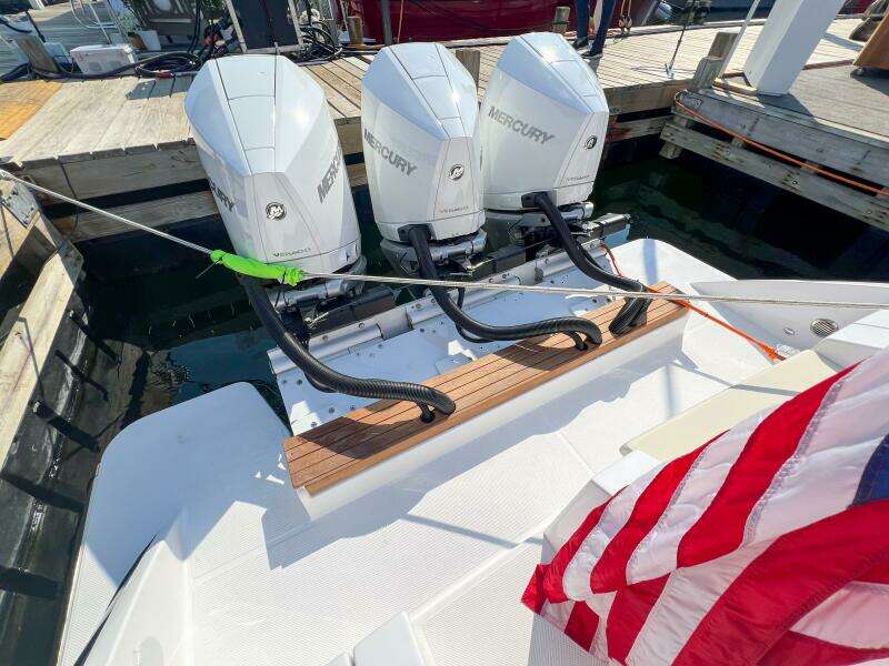 2026 True North 39 Outboard Express