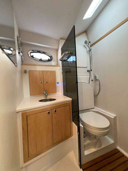 2026 True North 39 Outboard Express