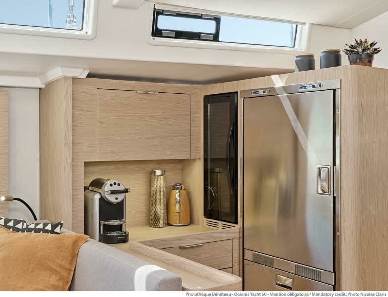 BENETEAU Oceanis Yacht 60