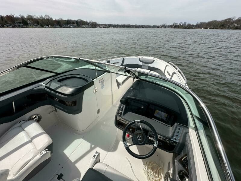 2019 Chaparral 297 SSX