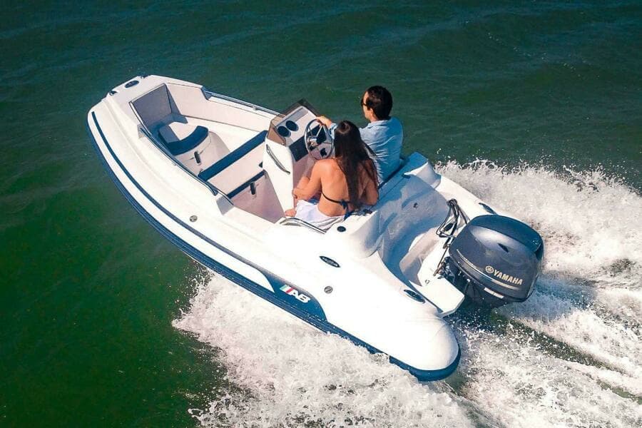 2023 Nautilus 13 DLX