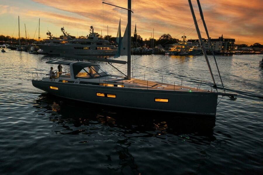 2025 BENETEAU Oceanis Yacht 54