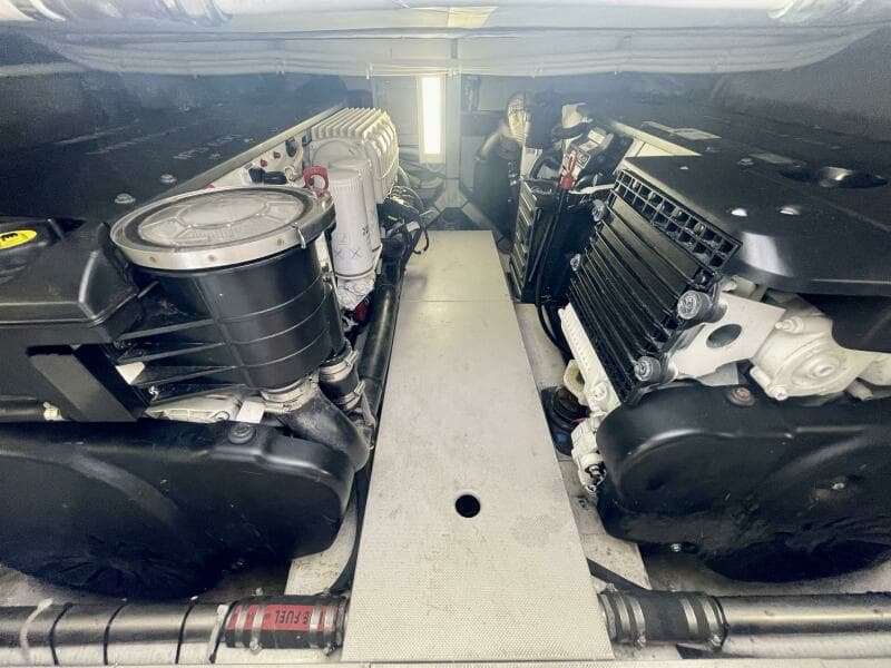 2017 Chris-Craft Commander 42