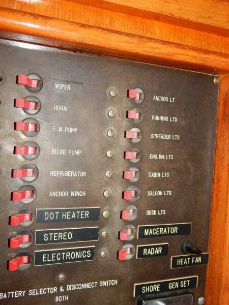 1987 Marine Trader Double Cabin Trawler