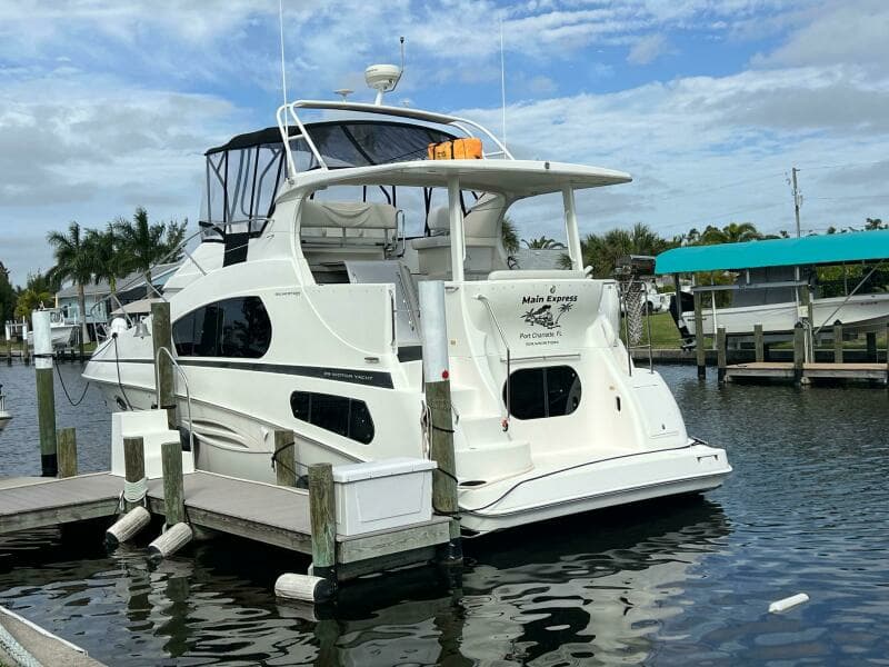 2002 Silverton 39 Motor Yacht
