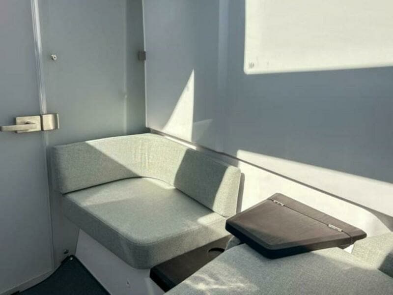 2024 Axopar 37XC CROSS CABIN