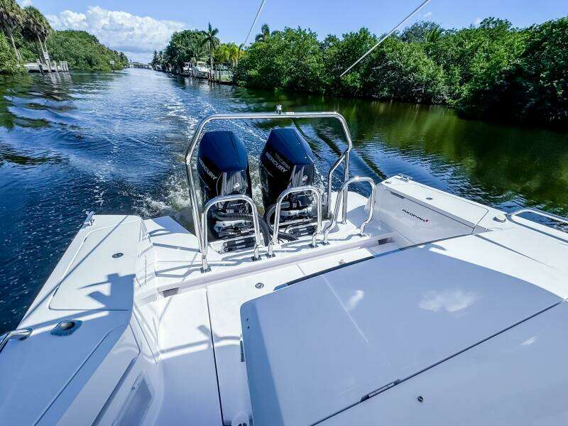 2024 Axopar 37 Sun Top