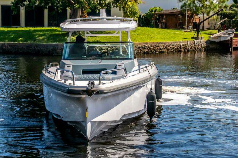 2024 Axopar 37 Sun Top