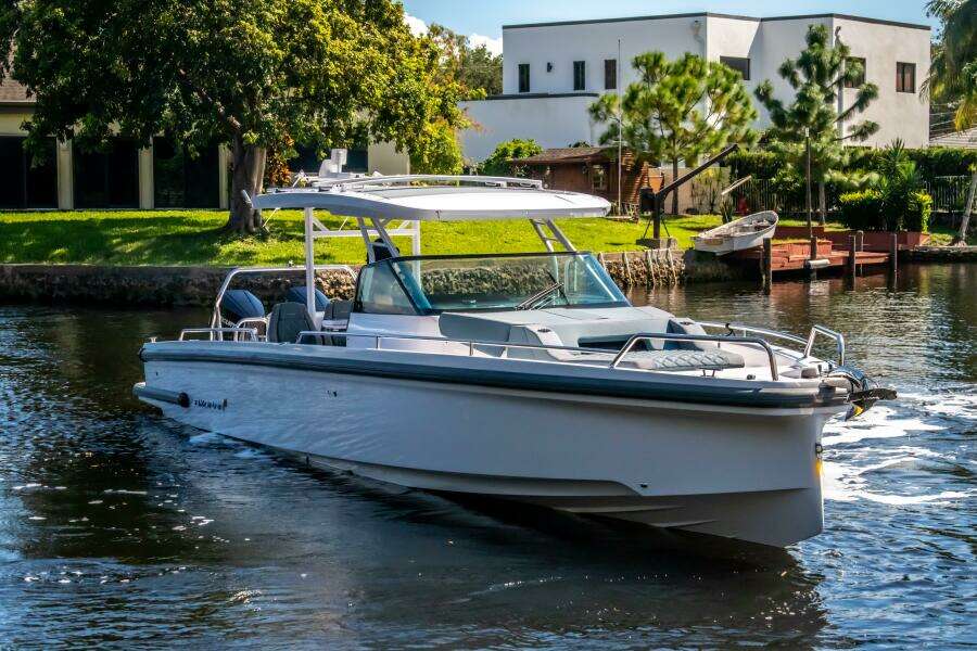 2024 Axopar 37 Sun Top