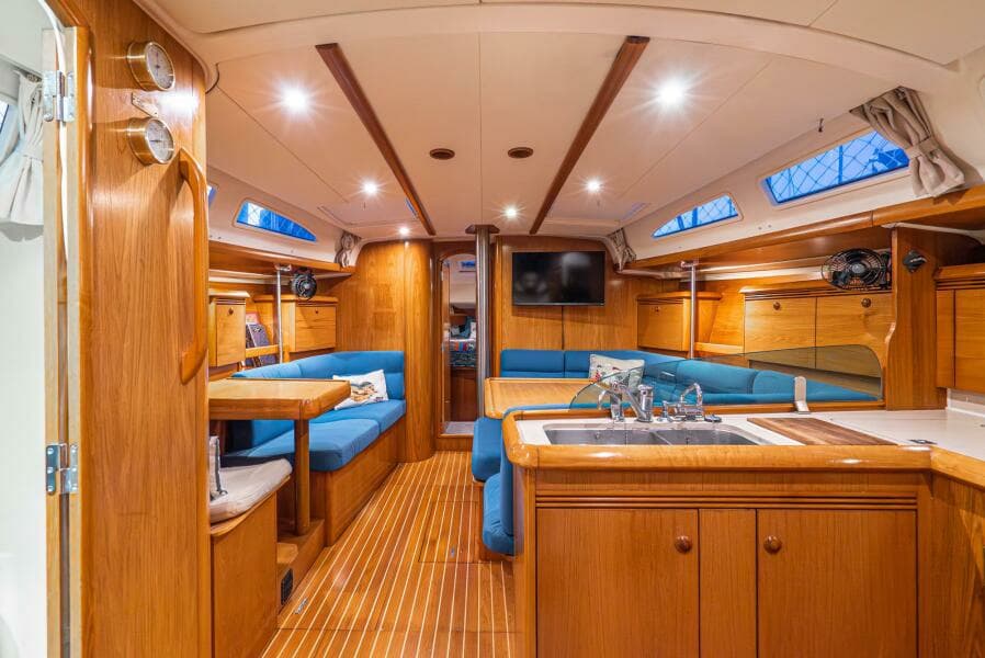 2001 Jeanneau 43 Sun Odessey