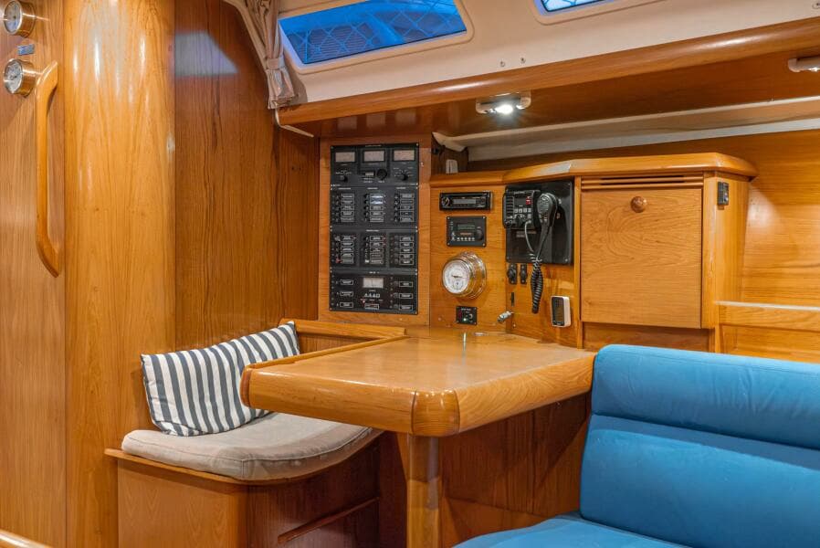 2001 Jeanneau 43 Sun Odessey