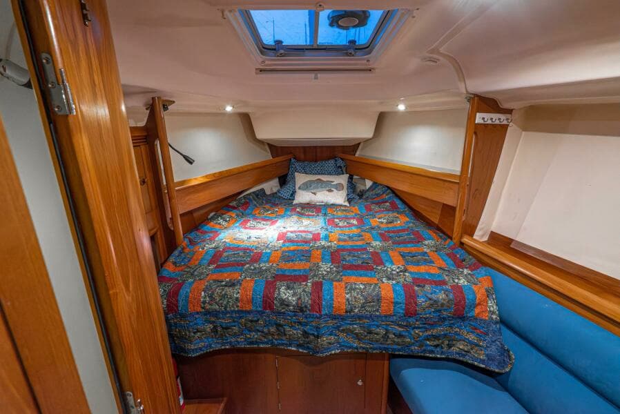 2001 Jeanneau 43 Sun Odessey