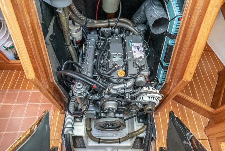 2001 Jeanneau 43 Sun Odessey