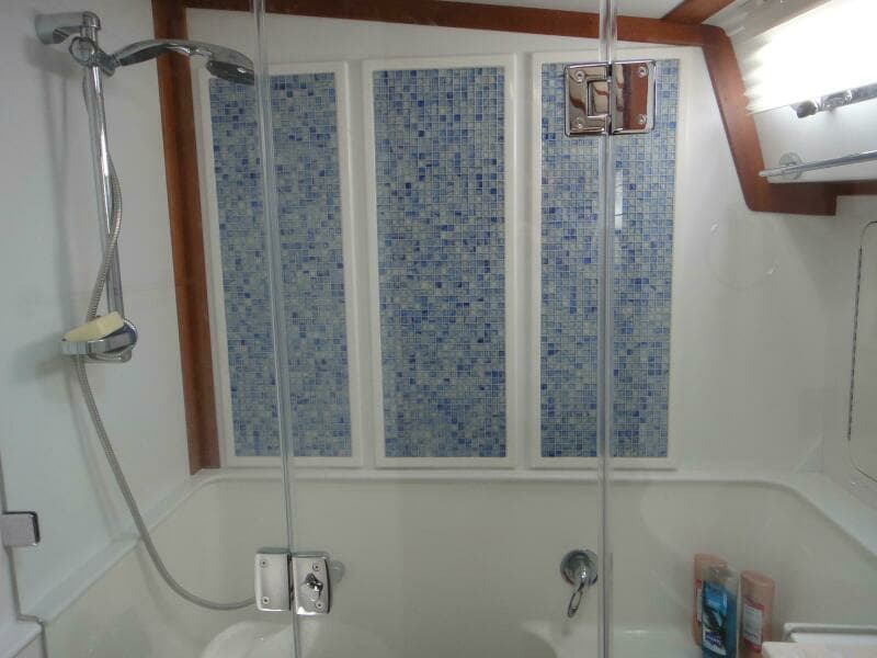 2018 Sabre 48 Salon Express