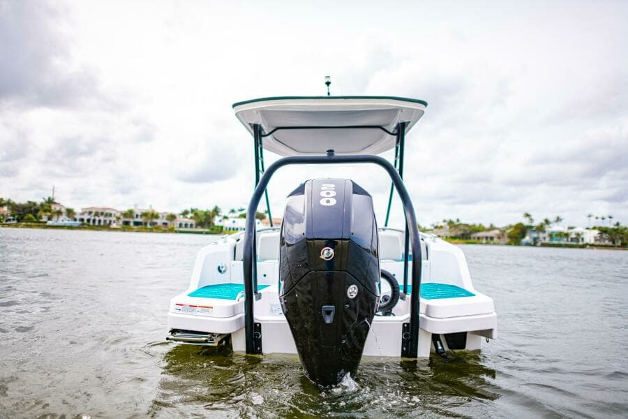 2022 Axopar 22 Spyder X Jobe Revolve