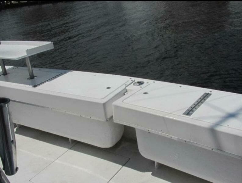 1997 Island Hopper Center Console w/Cuddy Cabin