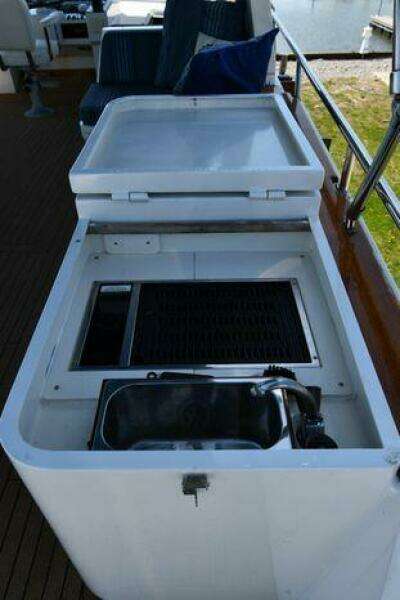 1986 Lowland 64 Pilot House Long Range Motor Yacht