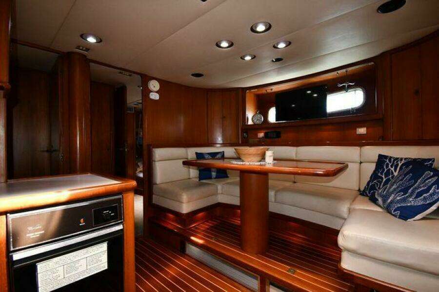 1986 Lowland 64 Pilot House Long Range Motor Yacht