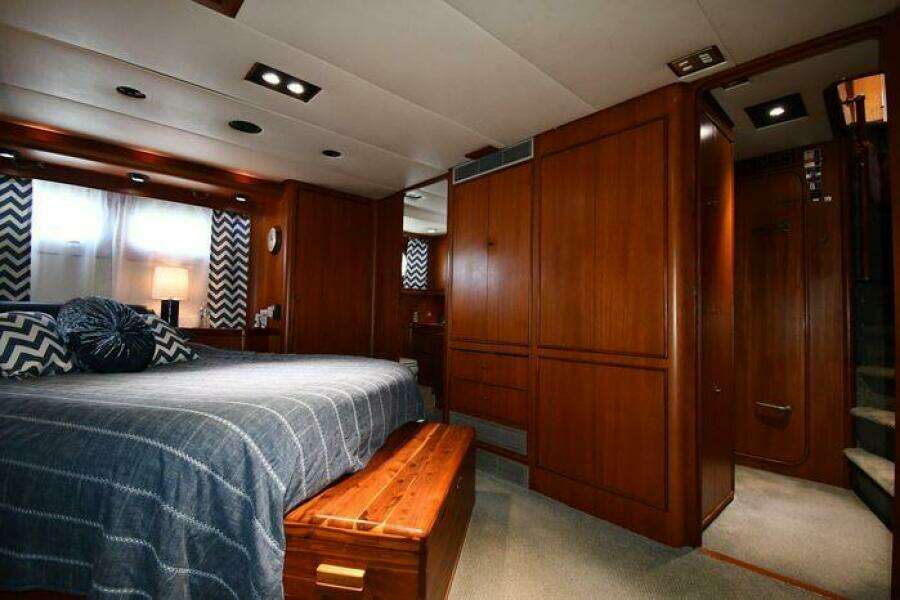 1986 Lowland 64 Pilot House Long Range Motor Yacht
