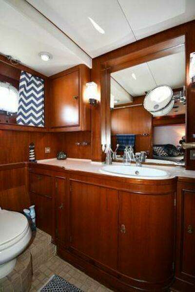 1986 Lowland 64 Pilot House Long Range Motor Yacht