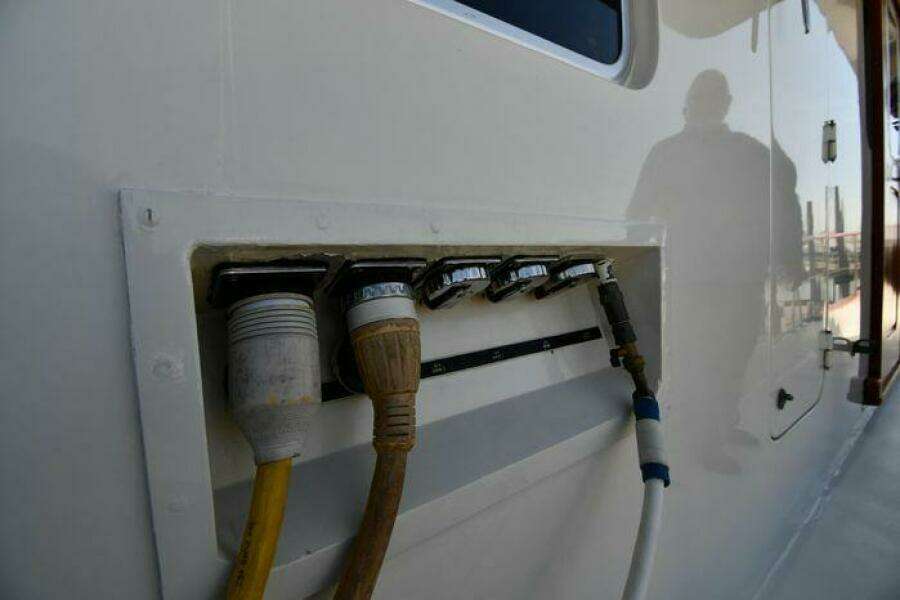 1986 Lowland 64 Pilot House Long Range Motor Yacht