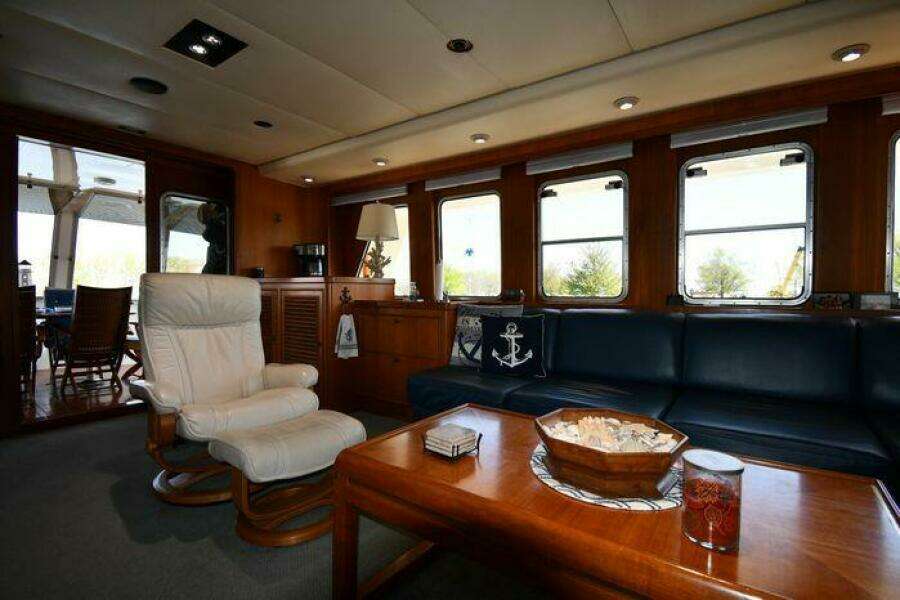 1986 Lowland 64 Pilot House Long Range Motor Yacht