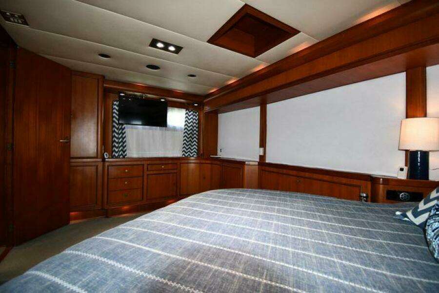 1986 Lowland 64 Pilot House Long Range Motor Yacht