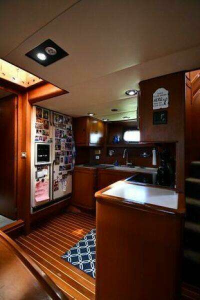 1986 Lowland 64 Pilot House Long Range Motor Yacht