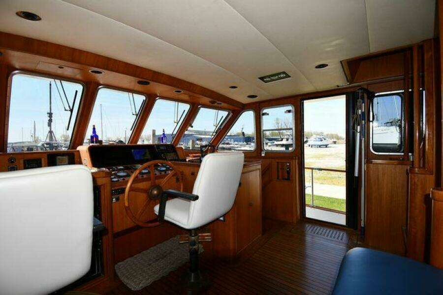 1986 Lowland 64 Pilot House Long Range Motor Yacht