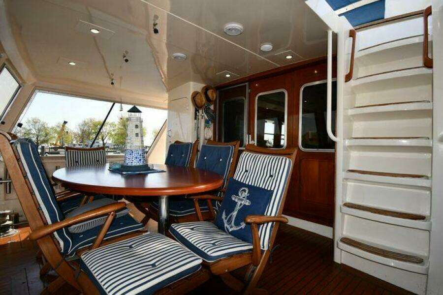 1986 Lowland 64 Pilot House Long Range Motor Yacht