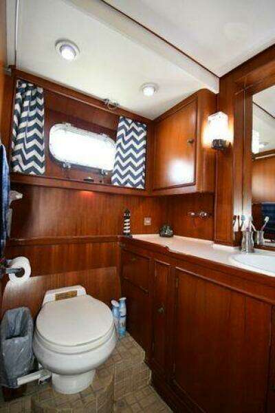 1986 Lowland 64 Pilot House Long Range Motor Yacht