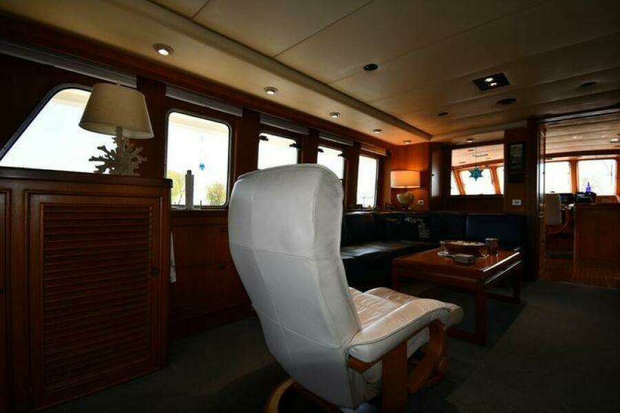 1986 Lowland 64 Pilot House Long Range Motor Yacht