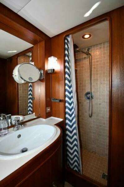 1986 Lowland 64 Pilot House Long Range Motor Yacht